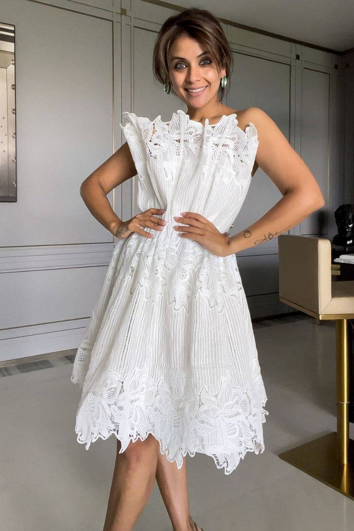 Nriti Shah In Our White Scallop Lace Mini Dress - Zabella