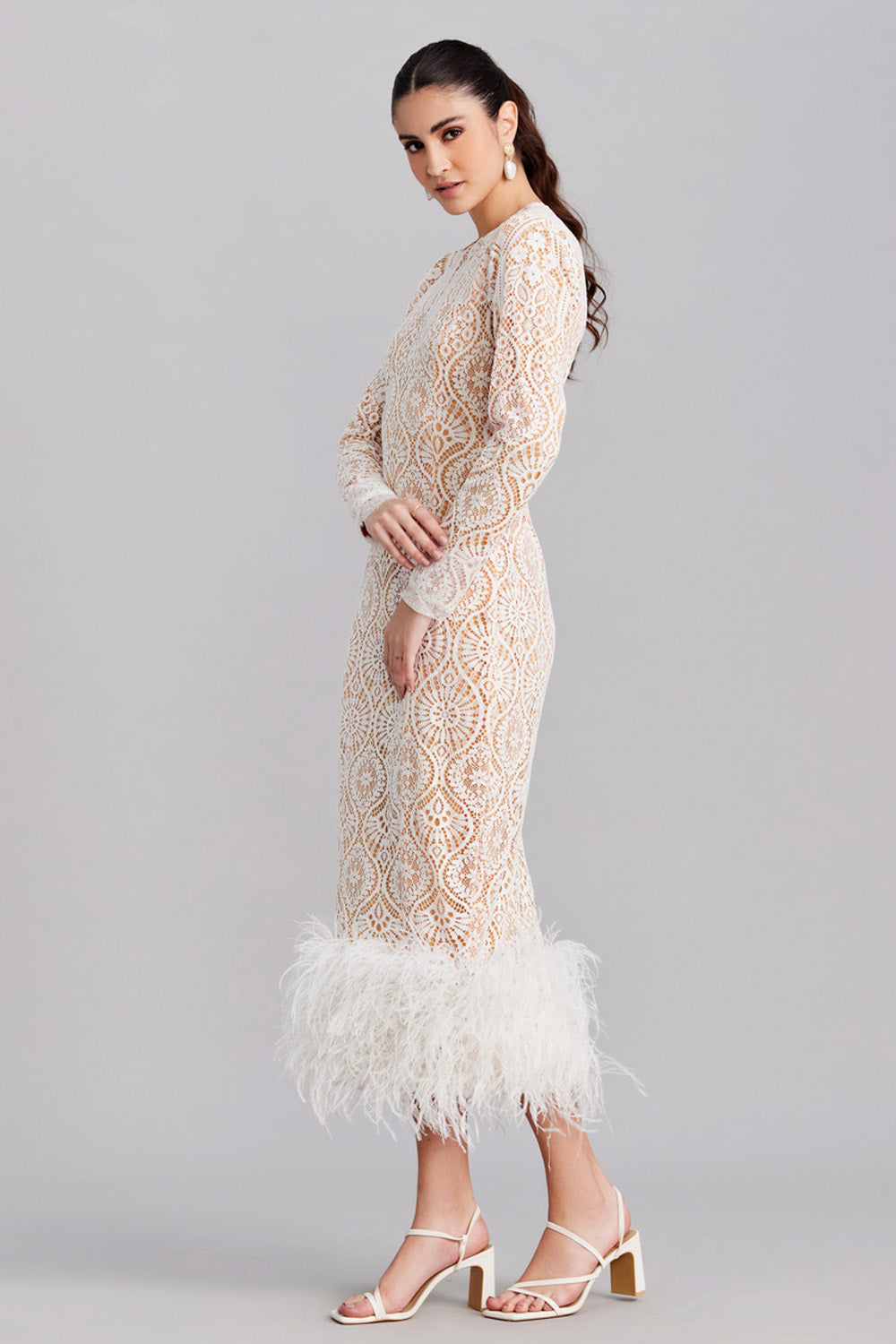 Zabella | White Lace & Feather Midi Dress XXL | Lace body con Midi Dress with full sleeves and Feather detailing. Fabric: Faux Feather/ Lace Zabella | White Lace & Feather Midi Dress XXL | Lace body con Midi Dress with full sleeves and Feather detailing. Fabric: Faux Feather/ Lace